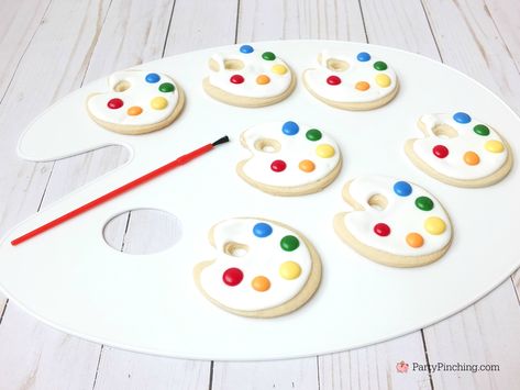 art cookies, art palette cookies, cute treats and food for art theme party, art party ideas, paint cookies Art Theme Party, Art Party Ideas, Art Cookies, Art Themed Party, Cookies Art, Artist Party, Themed Party Ideas, 5th Birthday Party Ideas, Paint Cookies