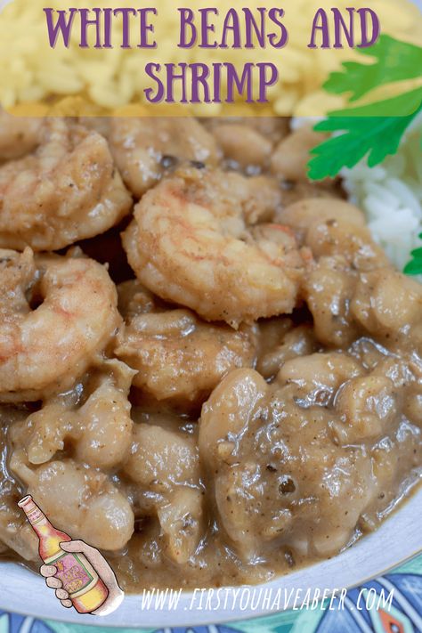 This is Cajun comfort food at its best! Creamy, mellow flavored White Beans simmered in a rich stock laced with traditional South Louisiana kick with succulent, tasty Gulf Shrimp. Ladle this on top of cooked rice and serve with crispy French bread and a green salad. This is a seriously comforting treat from the Bayou. Food Step By Step, Cajun Comfort Food, Creole Seafood Gumbo, White Beans Recipe, Louisiana Dishes, Cajun Christmas, Creole Food, Bean Dishes, White Bean Recipes