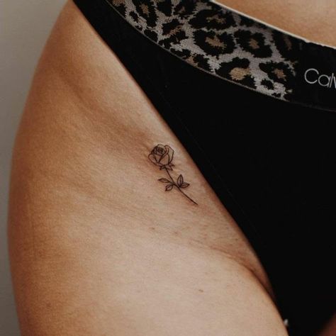 Rose Tattoo On Pelvis, Small Tattoos For Ribs, Small Rose Hip Tattoo, Tattoo En La Pelvis, Tiny Hip Tattoos For Women, Hip Rose Tattoo, Rose Tattoo Hip, Pelvic Bone Tattoo, Pelvis Tattoos Women