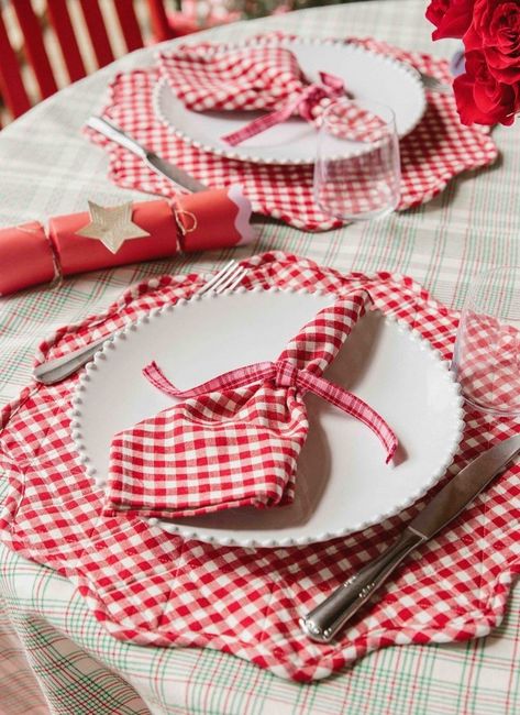 Gingham Decorations, Crab Feast, Gingham Napkins, Heather Taylor, Red Napkins, Heart Pillows, Patterned Napkins, Printed Candles, Clam Bake