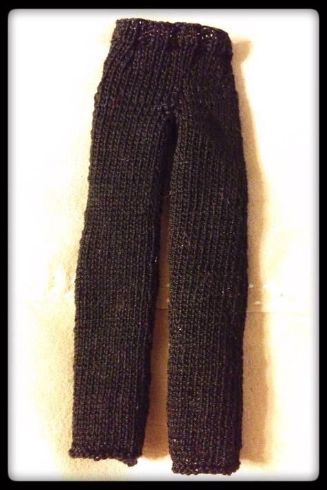 Free knitting pattern for a pair of Barbie straight leg pants. It fits the modern belly-button type of doll. Doll Pants Pattern, Pants Pattern Free, Ken Barbie Doll, Free Barbie, Barbie Knitting Patterns, Barbie Dress Pattern, Knitting Dolls Clothes, Barbie Doll Clothing Patterns, Doll Clothes Patterns Free