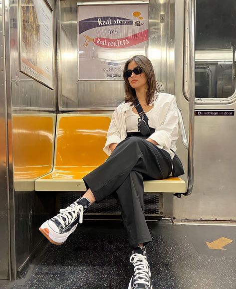 Liza Soberano Fashion, Aesthetic Converse Outfits, Estilo Converse, Converse Fits, White Converse Outfits, Converse Outfits, Liza Soberano, 2024 Outfits, Oufits Casual