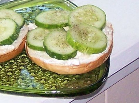 Make and share this Nat's Cucumber Cream Cheese Bagel recipe from Food.com. Herbed Cream Cheese Recipe, Cucumber Bagel, Herb Cream Cheese Recipe, Cheese Bagel Recipe, Cream Cheese Cucumber, Cucumber Cream Cheese, Herbed Cream Cheese, Cream Cheese Bagel, Cucumber Appetizers