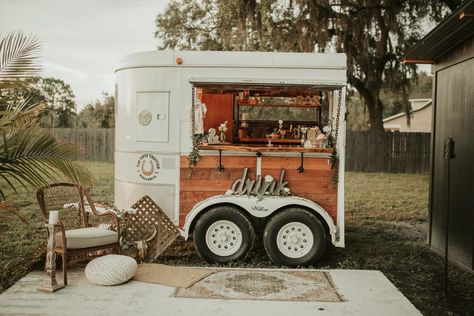 Seminole entrepreneur turns an old horse trailer into a mobile bar | Seminole | tbnweekly.com Converted Horse Trailer, Horsebox Bar, Trailer Bar, Catering Trailer, Mobile Coffee Shop, Coffee Trailer, Horse Food, Travel Bar, Horse Box