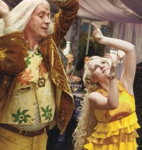 Xenophilius Lovegood and Luna Lovegood - my favourite dance scene EVER! Harry Potter Wiki, Harry Potter Luna Lovegood, Cho Chang, Father Photo, Ginny Weasley, Harry Potter Love, Luna Lovegood, Mischief Managed, Harry Potter Movies