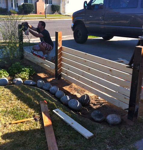 Sideways Wood Fence, 4ft Front Yard Fence, Short Fence Landscaping, Fenceless Front Yard, Horizontal Picket Fence, 3ft Fence Front Yard, California Fence, Horizontal Fence On Sloped Yard, 3 Foot Fence Ideas