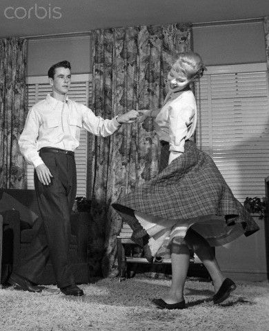 1950s teenage couple jitterbug dancing together in living room, January 01, 1950, USA © ClassicStock/Corbis [Stock Photo ID: 42-32400421] Jitterbug Dance, Teenage Couples, Old Fashioned Love, American Bandstand, Jitterbug, Juke Box, Lindy Hop, Swing Dancing, Vintage Couples