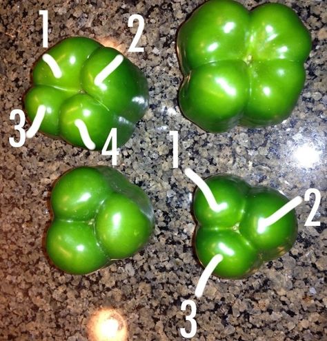 Did you know that bell peppers have different genders? I know I didnt either! 4 bumps are female, they are full of seeds, better raw, and they're sweeter, 3 bumps are male, they have less seeds, and better for cooking. Bell Pepper Male And Female, How To Preserve Green Bell Peppers, Male Vs Female Bell Peppers, How To Keep Bell Peppers Fresh Longer, How To Grow Bell Peppers From Seeds Indoors, Different Genders, Pinata Cookies, Vegetables Dishes, Simply Food