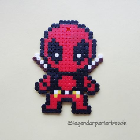 Deadpool Pearl Beads, Deadpool Cross Stitch, Deadpool Perler Beads, Marvel Perler Bead Patterns, Marvel Perler Beads, Safety Pin Jewelry Patterns, Marvel Cross Stitch, Mini Hama Beads, Ironing Beads