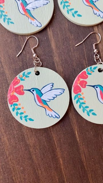 Mdf Earrings Designs, Mdf Jewelry, Hand Painted Earrings Wood, Canvas Earrings, Mdf Earrings, Wood Jewelery, Hand Painted Necklace, Bird Designs, Diy Gift Set