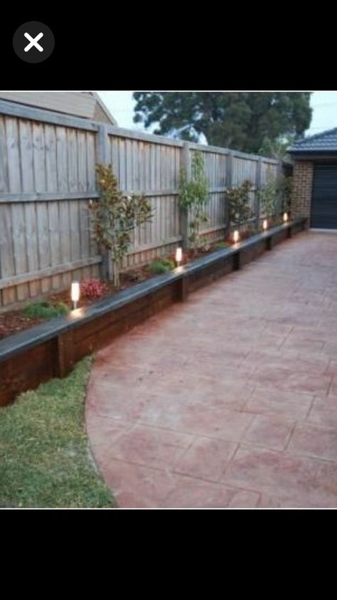 Wood Privacy fence for back yard..beautiful designed... Privacy Fence In Woods, Fence Small Yard, Beautiful Privacy Fence, Privacy Fence Ideas With Plants, Landscape Along Fence Line, Landscaping Against Fence, Front Yard Privacy Fence, Backyard Additions, Fence Line Landscaping Ideas