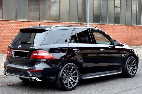 Mercedes-Benz Ml350 Mercedes, Mercedes 350, Gls Mercedes, Amg E63, Mercedes M Class, Mercedes Benz Suv, Ml63 Amg, Mercedes Benz World, Benz Suv