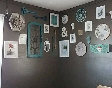 Alice In Wonderland Gallery Wall, Wonderland Living Room, Alice In Wonderland Kitchen, Wonderland Nursery, Chucks Style, Wall Cupboard, Alice Wonderland, Kitchen Walls, Gallery Walls