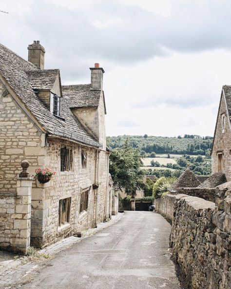 Monalogue Instagram, English Street, Harry Potter Filming Locations, Golden Compass, Cotswold Villages, French Village, Visiting England, Dream Land, British Heritage