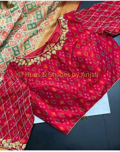 Ikkat Saree Blouse Designs Work, Ikkat Saree Blouse Designs, Patola Blouse Design Work, Different Types Of Sarees, Patola Blouse, New Saree Blouse Designs, Traditional Blouse Designs, Fashionable Saree Blouse Designs, Cutwork Blouse Designs