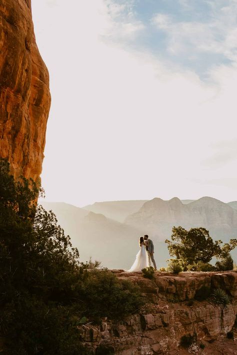 Sedona Arizona Hiking, Bell Rock Sedona, Before The Sunrise, Sedona Elopement, Foreign Exchange Student, Sunrise Elopement, Backpacking Europe Packing List, Cathedral Rock, Arizona Hiking