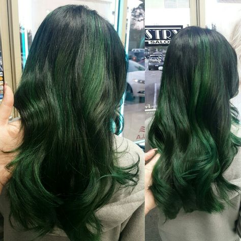 Forest Green Hair Dark, Forest Green Hair, Green Hair Color Ideas, Green Hair Color, Emerald Green Hair, Dark Green Hair, Dip Dye Hair, Hair Magic, Red Hair Inspo