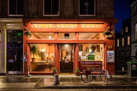 7 destinations that were forever changed by famous books Elephant House, House Scotland, Harry Potter Travel, Arthur's Seat, Harry Potter Tour, Edinburgh City, Most Haunted Places, Cafe House, Lord Voldemort