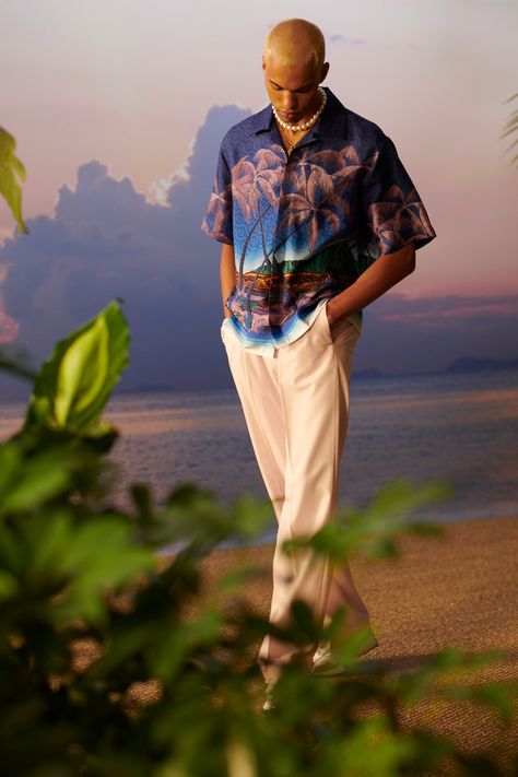 Carribean Outfits Men, Beach Menswear, Menswear Summer, Brazilian Fashion, Huntington Park, Tropical Outfit, Goodbye Summer, Men Fashion Show, Americana Fashion