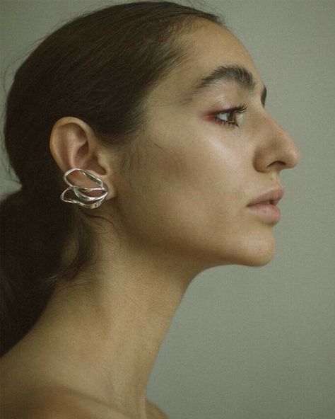 Hawk Nose Women, Side Profile Woman, Greek Nose, Hooked Nose, Crooked Nose, Curved Nose, Big Nose Beauty, Side Portrait, Spanish Woman