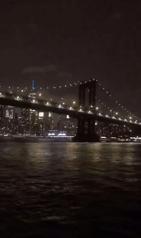 𝓡𝑜𝑥 [Video] | New york bridge, Live backgrounds, Nostalgic aesthetic Nyc Bridge Aesthetic, Speed Songs Background, Brooklyn Bridge Aesthetic, Aesthetic Brooklyn, Bridge Video, New York Video, Nex York, Bridge Aesthetic, New York Bridge