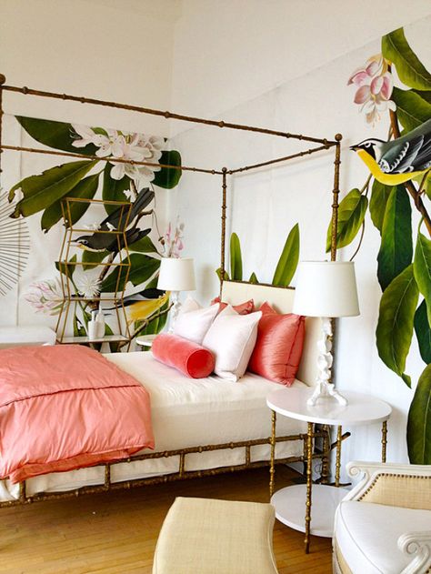 Fairy-Tale Apartment Inspiration For a Modern Disney Princess: In the words of Cinderella, "A dream is a wish your heart makes." Backdrop Bedroom, Tropical Bedrooms, Feminine Bedroom, Grass Wall, Green Bedroom, Design Del Prodotto, Beautiful Bedrooms, My New Room, Home Fashion