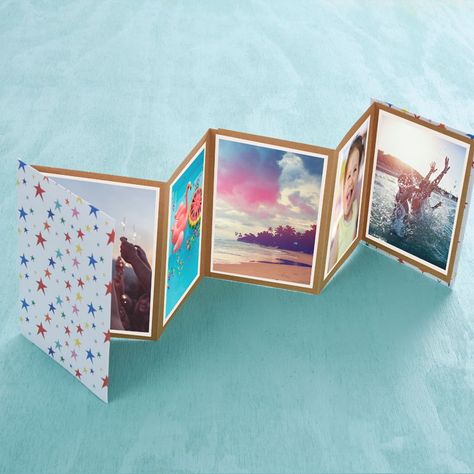 Folding photo book - make your own photo album - photos - pictures - picture DIY - memory book - DIY album Photo Flip Book, Memory Book Diy, Make A Photo Album, Mini Photo Books, Diy Mini Album, Diy Photo Book, Teacher Photo, Throw It Back, Brag Book