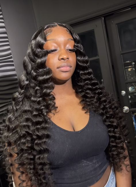 Deep Wave Sew In With Closure Middle, Deep Wave Crimped Hair, Middle Part Closure With Crimps, Crimps On Deep Wave Hair, Middle Part Wig Crimps, Styles With Deep Wave Hair, 30 Inch Wig With Crimps, Loose Wave Frontal Wig, Middle Part Loose Deep Wave