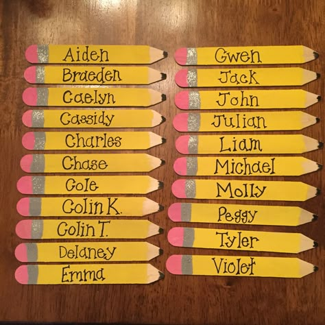 Teacher Popsicle Sticks Names, Popsicle Sticks Names Classroom, Pencil Popsicle Sticks, Classroom Popsicle Sticks, Classroom Names Ideas Teachers, Pencil Name Sticks, Name Popsicle Sticks Classroom, Student Name Sticks, Popsicle Stick Names Classroom