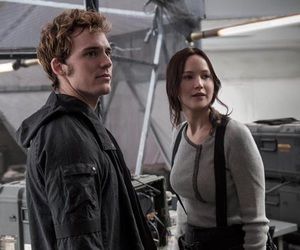 Hunger Games Finnick, Team Gale, Hunger Games Cast, Mockingjay Part 2, Hunger Games Movies, Finnick Odair, Hunger Games Mockingjay, Sam Claflin, Katniss Everdeen