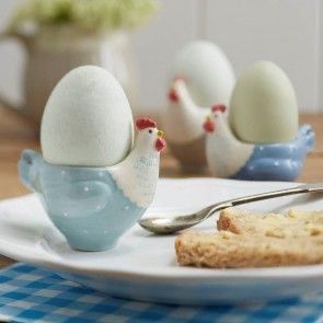 Egg Holder Ideas, Ceramic Egg Holder, Egg Cups Holders, Ceramic Egg Cups, Ceramic Egg, Pottery Crafts, Ceramics Pottery Art, Egg Holder, Ceramics Ideas Pottery