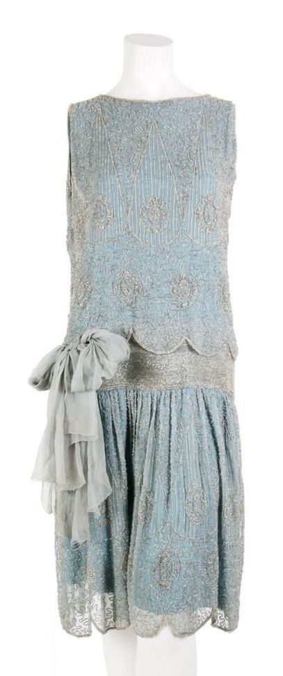 30s Wedding, Style Année 20, 1920 Fashion, Beaded Cocktail Dress, 20s Fashion, Flapper Style, 1920s Dress, Vintage Gowns, Antique Clothing