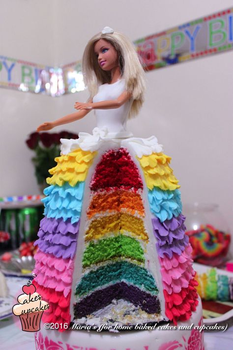 Rainbow Barbie Cake Rainbow Doll Cake, Rainbow Barbie, Barbie Torte, Barbie Doll Birthday Cake, Cake Rainbow, Barbie Birthday Cake, Barbie Doll Cakes, Bolo Barbie, Pink Birthday Cakes