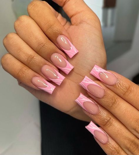 Highschool Nails, 29 Birthday, Pink Tip Nails, Silver Gradient, Nails Holiday, Quick Nail, Spring Acrylic Nails, Work Nails, Classy Acrylic Nails