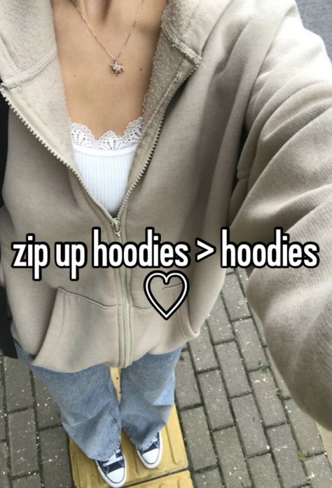 Zip Ups Aesthetic, Sip Up Hoodie Outfit, How To Know Your Style Fashion, Zip Through Hoodie Outfit, How To Style A Zip Up Hoodie, Hoodie Zip Up, Zipped Hoodie Outfit, Outfits With Zip Up Hoodies, Zip Up Hoodie Outfit Aesthetic