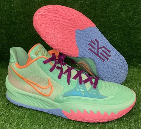 Nike Kyrie Low 4 Basketball Sue Bird Keep Sue Fresh Size 18 CW3985-300 Used No Box  Excellent condition! Note: Damaged box. Ships for a flat fee of $14.95 via FedEx/UPS Ground. All sales final, no returns.  All items ship within 2-3 business days and are 100% authentic! Nike Kyrie Low 4, Kyrie Low 4, Basketball Shoes Kyrie, Sue Bird, Womens Basketball Shoes, Athletic Shoes Nike, Nike Basketball Shoes, Nike Kyrie, Volleyball Shoes