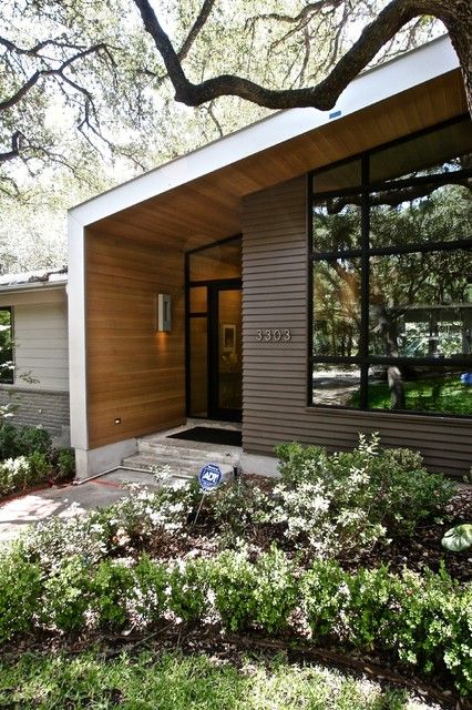 The Refined Ranch - Midcentury - Exterior - Austin - by Barley|Pfeiffer Architecture | Houzz AU Mid Century Modern Ranch Exterior, Mid Century Ranch Exterior, Modern Ranch Exterior, Midcentury Modern Exterior, Modern Ranch Style Homes, Mid Century Modern House Exterior, Mid Century Modern Ranch, Mid Century Modern Exterior, Ranch House Exterior