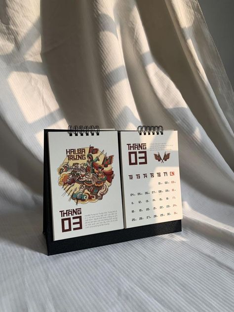 Calendar Making Ideas, Calendar 2025 Design, Calendar Design 2025, Desk Calendar Design Creative, Calendar Design Layout, Calendar Design Inspiration, Desk Calendar Design, Geometric Shapes Drawing, Luxury Box Packaging