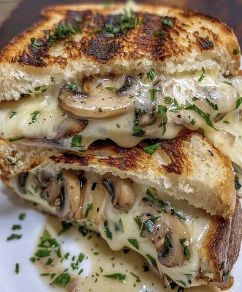 Bread Toppings Ideas, Mushroom Grilled Cheese, Mushroom Grilled, Mushroom Bread, Bread Sourdough, Healthy Food Motivation, Healthy Lifestyle Food, Deilig Mat, Food Recepie