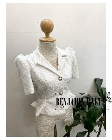 Available for order in all sizes We ship worldwide Available in different colours Dm for enquiries Sunday Tops For Women, Sunday Dress Top, Sunday Top Design, Sunday Dress Outfit, Casual Blouse Designs, Sunday Top, Dresses For Formal Events, Dress Sewing Tutorials, Elegant Outfit Classy