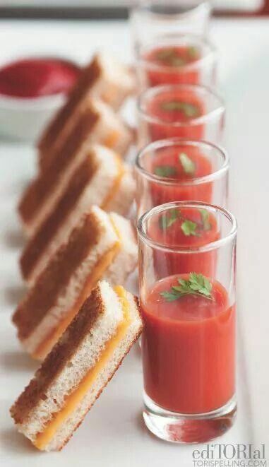 Gol Gappa Shots, Paan Shooters & More: 12 Types Of Shots To Serve At Your Wedding! Mini Grilled Cheese, Soup Shots, Shower Appetizers, Poppers Recipe, Fest Mad, Moms Cooking, Baby Finger, Shower Food, Snacks Für Party