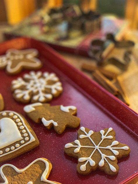 Swedish Pepparkakor Cookies, Pepparkakor Recipe, Swedish Gingerbread, Season Recipes, Ginger Cookie Recipes, The View From Great Island, Dark Brown Sugar, Gingerbread Recipe, Ginger Snap Cookies