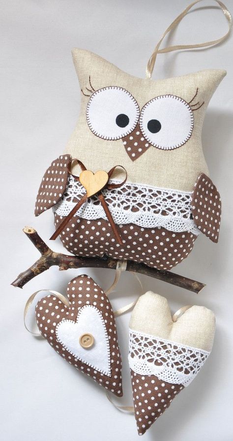 Owl Sewing Patterns, Dekoratívne Vence, Owl Sewing, Baby Mobil, Felt Owls, Owl Pillow, Sewing Stuffed Animals, Owl Ornament, Owl Crafts