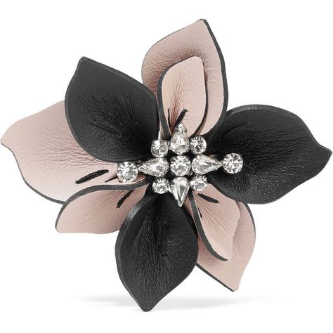 Marni Leather and crystal brooch (7 985 UAH) ❤ liked on Polyvore featuring jewelry, brooches, floral jewellery, floral brooch, marni, pink and black jewelry and pin jewelry Zoey Johnson, Marni Jewelry, Leather Brooch, Blossom Jewelry, Crystal Stone Jewelry, Accessories Inspiration, Fabric Flower Brooch, Leather Flowers, Crystal Brooch