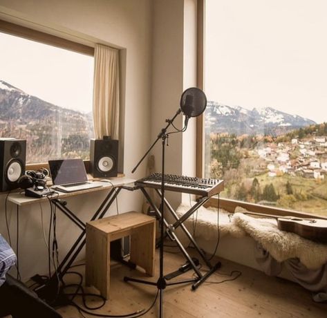 Recording Home Studio, Home Music Studio Ideas, Home Recording Studio Setup, Recording Studio Setup, Swiss Mountains, Home Studio Ideas, Home Music Rooms, Home Studio Setup, Music Studio Room