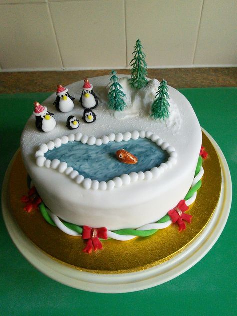 Christmas penguins cake Penguin Christmas Cake, Penguin Cake Ideas, Cake Designs Christmas, Xmas Cake Ideas, Coco Chanel Cake, Penguin Cake, Chanel Cake, Penguin Cakes, Christmas Penguins