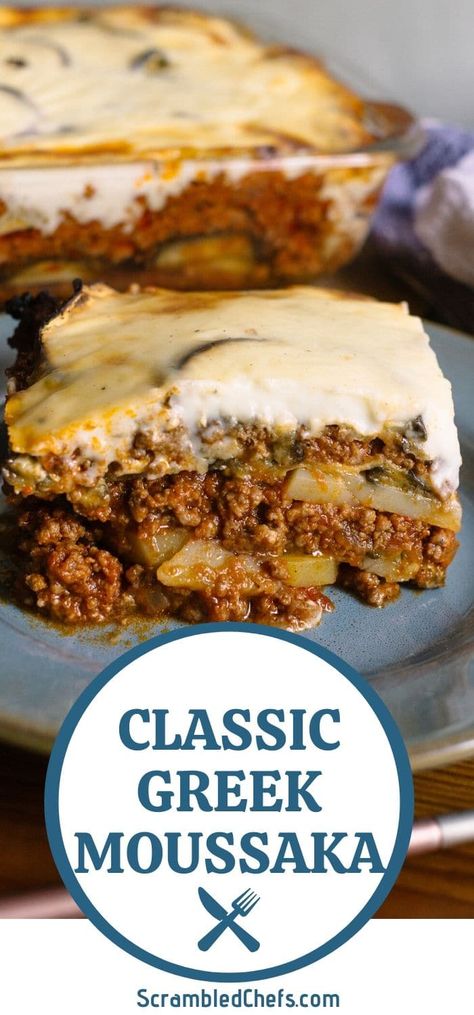 Greek Moussaka, Greek Recipes Authentic, Moussaka Recipe, Greek Dinners, Low Carb Meal, Greek Cooking, Bechamel Sauce, Greek Dishes, Mediterranean Diet Recipes