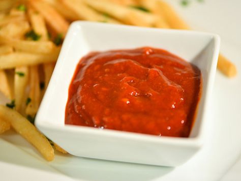 Gochujang—a Korean fermented chili paste—gives this ketchup its unique spice, balanced with brown sugar and given more depth from soy sauce, garlic, ginger, and sesame oil. Korean Ketchup, Serious Eats Recipes, Spicy Ketchup, Ketchup Recipe, Spicy Korean, Marinade Sauce, Roasted Red Pepper, Asian Foods, Spicy Chili