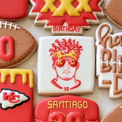 Tooth Fairy Cookie Jar - Kristina on Instagram: "KC Chief's Birthday Brunch 🍻 Happy XXXth birthday, Santiago! I hope you were pleasantly surprised with your birthday cookies... Mahomes approved! I set aside my gold-blooded, 49er pride for your special day 😆 #mahomes #15 #kansascitychiefs #chiefscookies #chiefs #patrickmahomes #happy30thbirthday #elkgrove #decoratedsugarcookies #edibleart #toothfairycookiejar #footballcookies @ohyeachina" Football Cookies, Birthday Brunch, Happy 30th Birthday, Kc Chiefs, Birthday Cookies, Edible Art, Tooth Fairy, Sugar Cookies Decorated, Cookie Jars