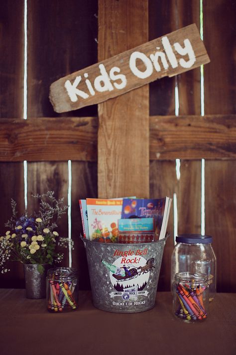 Wedding activities | Wedding Activities :: For Kids Only « Utterly Engaged } The 1st ... Rustic Wedding Decorations, Interior Vintage, Country Diy, Kids Only, Wedding Activities, Mod Wedding, Kid Table, Kids Corner, Wedding With Kids